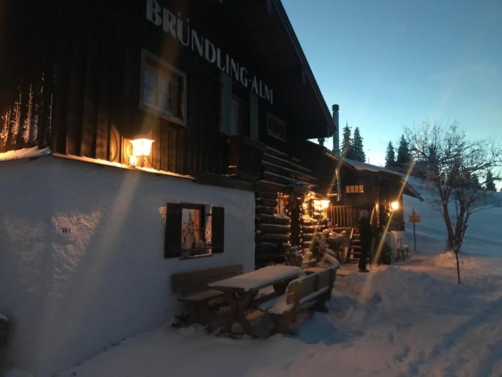 Bruendling-Alm Berggasthof Auf 1167M Auf Dem Hochfelln Hotel Bergen  Luaran gambar